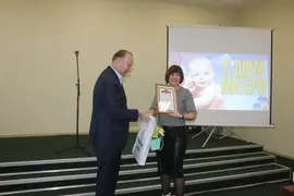 Торжественный прием накануне Дня матери провел глава Добровского района Анатолий Попов
