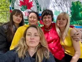 Елена Пронина и Светлана Тодорова в очередной раз посетили своих друзей в лагере "КЛЕН" с гуманитарной помощью