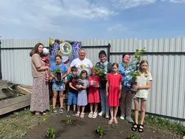 Союз женщин России Липецкого регионального отделения, провел акцию "Растим будущее вместе"