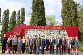 25 апреля в Парке Славы с. Красное состоялось открытие памятного знака «Бессмертный полк»