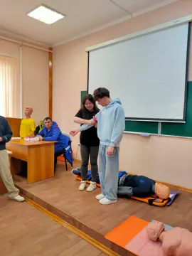 Липецкий филиал Финансового университета при Правительстве РФ 02.04.2025 г. посетили активисты ЛООО «Союз женщин Липецкой области»