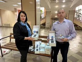 Сила в эфире: «Союз женщин России» передал партию раций для бойцов СВО