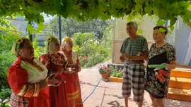 В рамках празднования Дня семьи, любви и верности в Краснинском районе прошла акция