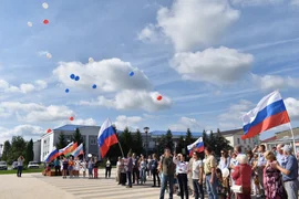 В Добровском районе отметили День Государственного флага