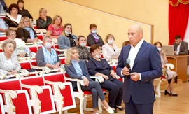 Встреча губернатора Липецкой области Игоря Артамонова с представительницами регионального Союза женщин прошла сегодня в «Унионе»