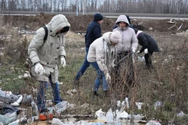 В минувшую пятницу прошел субботник в Елецком микрорайоне