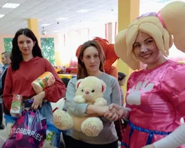4 марта состоялась трогательная и ответственная встреча «Союза женщин Липецкой области» с беженцами из Донбасса