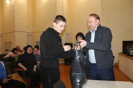 Глава Добровского района встретилися с гражданами, прибывшими из Украины