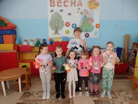 Воспитательницы детского сада «Родничок» учат малышей понимать культуру других народов