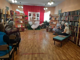Активисты Тербунского отделения СЖ оформили книжную выставку Страницы Победы. Читаем! Гордимся!
