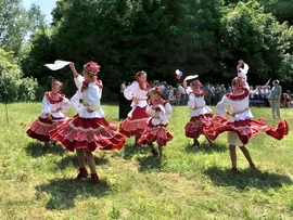В селе Спасское Воловского района  прошёл ежегодный фестиваль этнокультуры "Зелёные святки"