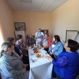 Более десяти лет при Воробьёвском Центре культуры и досуга успешно работает женский клуб "Хозяюшка"