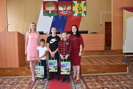 Члены Союза женщин Елецкого района провели мероприятие для детей к началу учебного года
