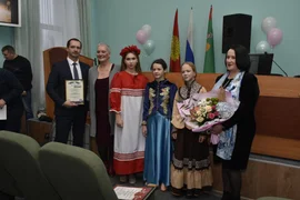Накануне  Дня матери лучших мам Добринского района пригласили в большой зал администрации района