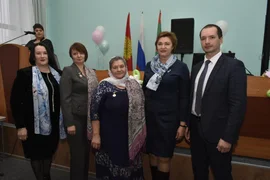 Накануне  Дня матери лучших мам Добринского района пригласили в большой зал администрации района