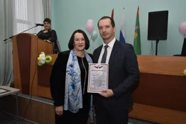 Накануне  Дня матери лучших мам Добринского района пригласили в большой зал администрации района