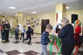 Сотрудники Центра социальной защиты совместно с культработниками организовали для детей с ОВЗ праздник
