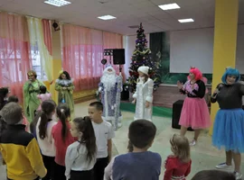 Активистки Задонского районного отделения СЖЛО провели новогодний утренник В ОРК «Клён»