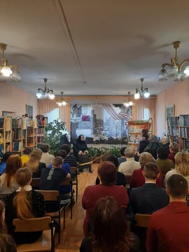 В Тербунской межпоселенческой библиотеке было организовано очередное занятие клуба «Родина»