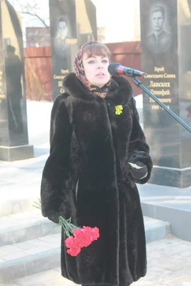 В Добром, у мемориала погибшим в годы Великой Отечественной войны, состоялся митинг
