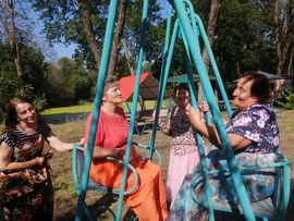Барское имение дворян Павловых посетили члены любительского объединения «Активное долголетие»