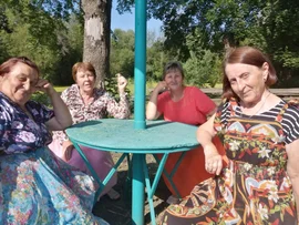 Барское имение дворян Павловых посетили члены любительского объединения «Активное долголетие»