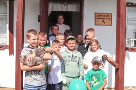 Союз женщин Елецкого района поздравил ребят с началом учебного года