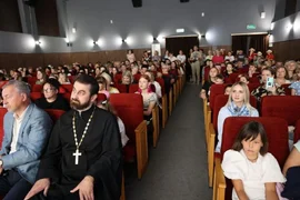 В Областном центре культуры прошёл праздник для первоклассников, чьи отцы сейчас находятся в зоне спецоперации