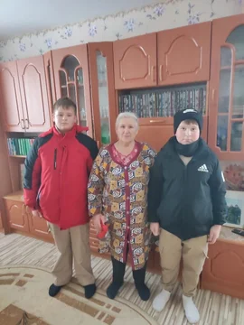 Учащиеся школ Задонского района поздравили мам, чьи сыновья являются участниками специальной военной операции