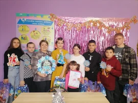 В Воловском округе открыли «Елку желаний»