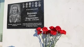 22 января в МБОУ СОШ с. Тербуны состоялось торжественное открытие Парты Героя бывшего ученика школы Николая Воронина
