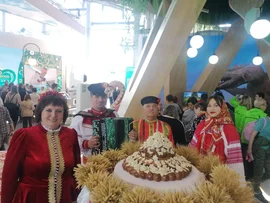 На международной выставке-форуме «Россия» на стенде Липецкой области стартовали дни Добринского района, которые продлятся до 1 апреля