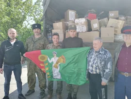 В Добринском районе собрали гуманитарный груз для бойцов СВО