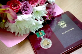  Юбилейной медалью «70 лет Липецкой области» наградили члена правления Союза женщин России 
