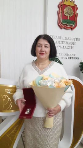 Татьяне Ртищевой вручили почетный знак «Слава матери»