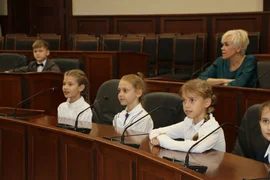 Ученики "Новой Школы Натальи Колгановой" побывали на встрече с первой женщиной в должности председателя Липецкого городского Совета депутатов 
