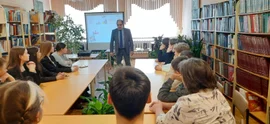 В Тербунской межпоселенческой библиотеке прошла встреча с писателем Александром Викторовичем Колесником