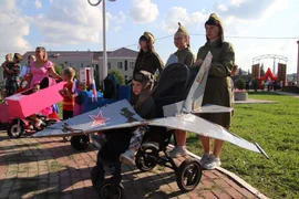 В Краснинском районе прошел "Парад колясок"