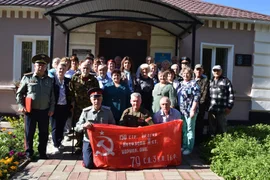«Мир держится на добрых людях»