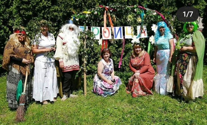 Сохраняя русские традиции