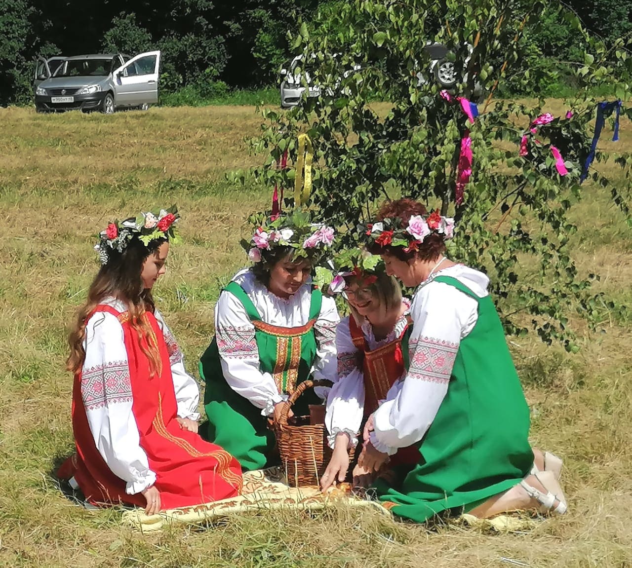 Сохраняя русские традиции