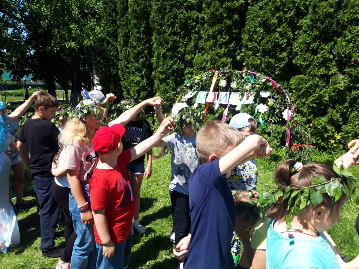 Сохраняя русские традиции