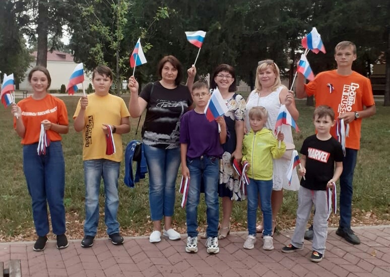 В Воловском районе Липецкой области отпраздновали День Государственного флага