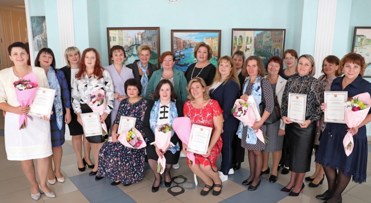 Встреча губернатора Липецкой области Игоря Артамонова с представительницами регионального Союза женщин прошла сегодня в «Унионе»