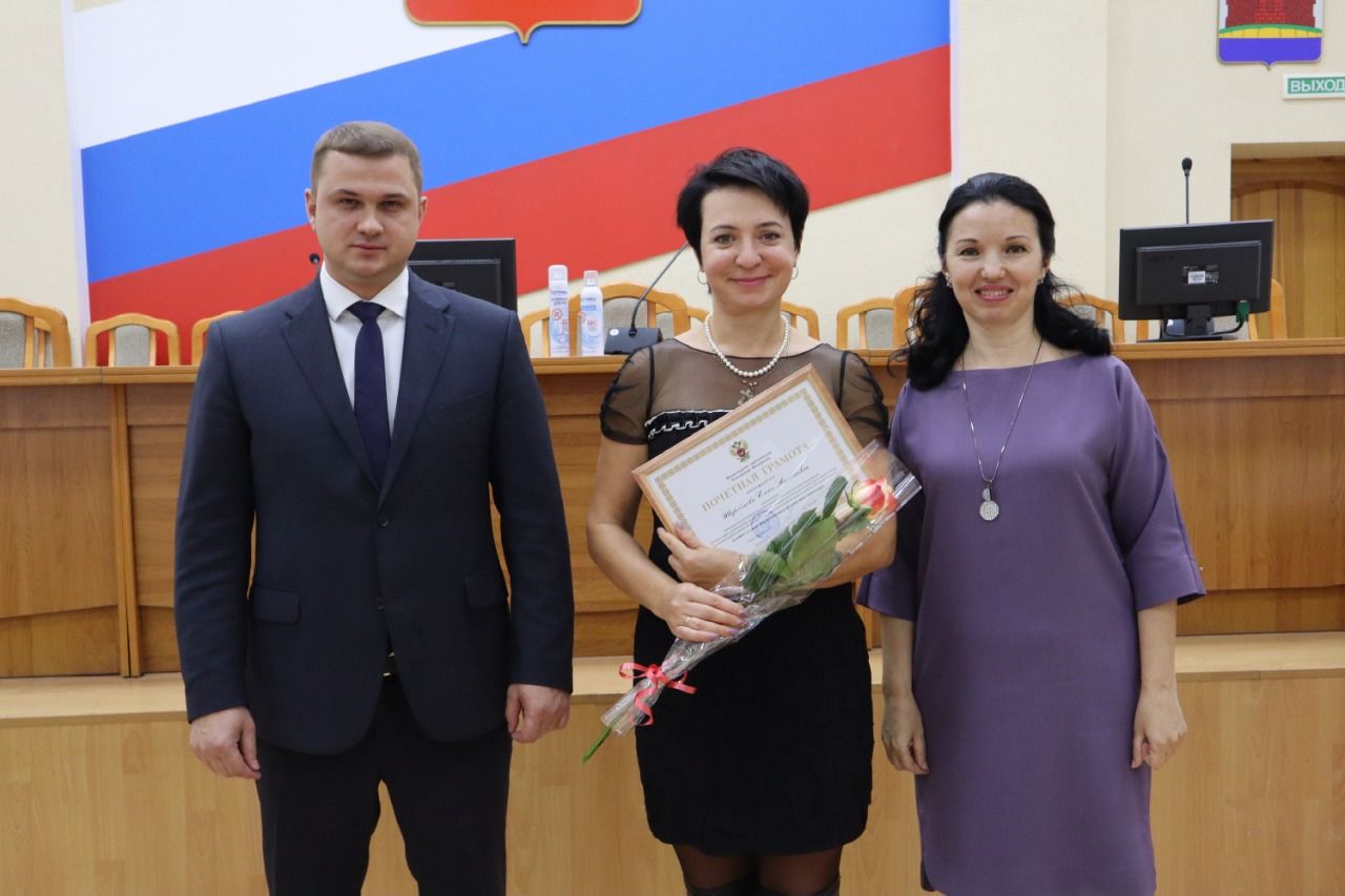В администрации Задонского района прошло торжественное мероприятие, посвящённое Дню учителя.