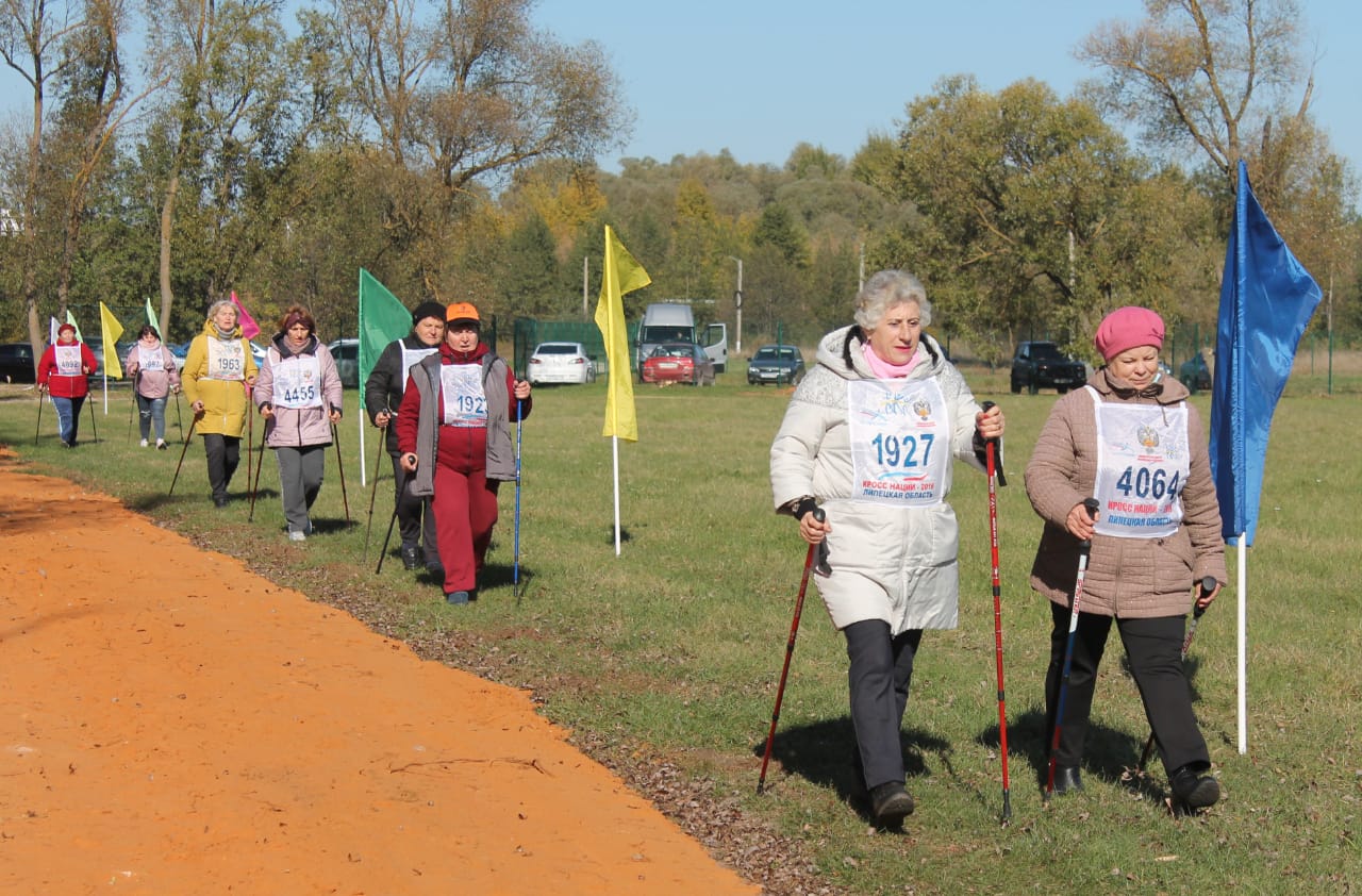 В Добром состоялся районный спортивный фестиваль „Золотая осень“.