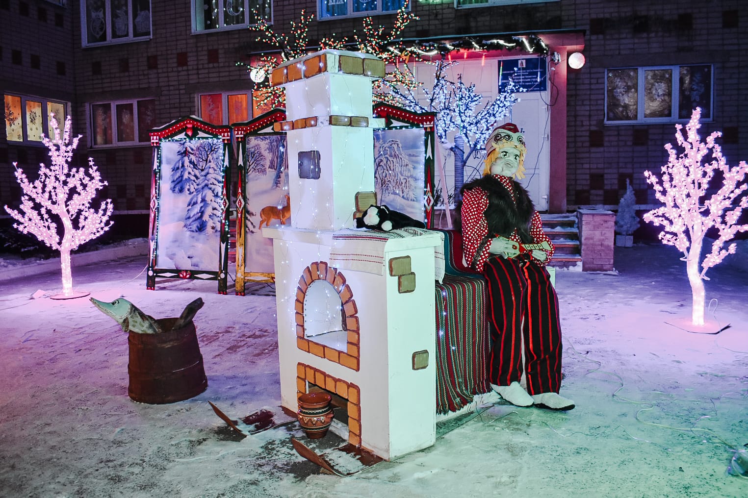 Новый Год - это всегда праздник,волшебство для взрослых и детей