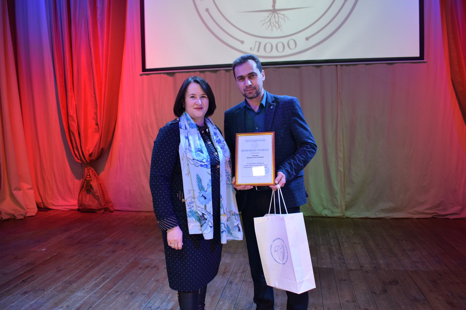 Именно на таких женщинах держится наша страна