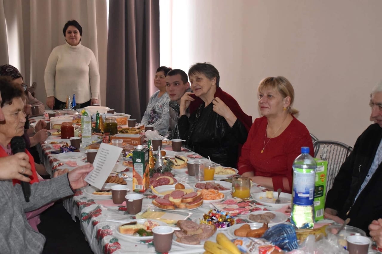 КАК НА КРЕЩЕНИЕ ..