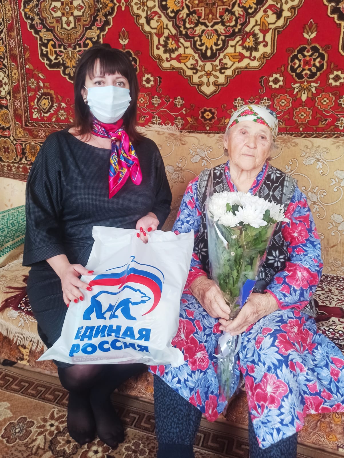 27 января в День полного освобождения  Ленинграда от блокады,